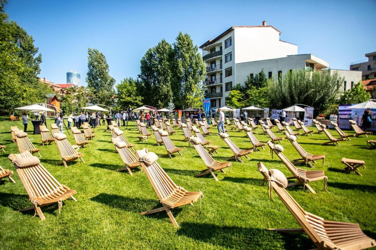 Отель Caro Hotel Бухарест-35