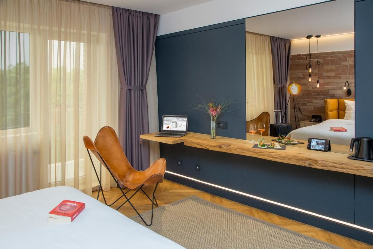 Отель Caro Hotel Бухарест-9